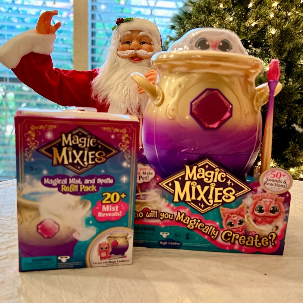 Magic Mixies Magical Misting Cauldron with Interactive Plush Refill Pink